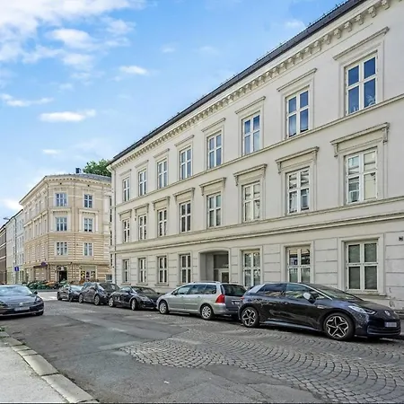 Lovely 2-bedroom Vacation In ! Apartment Oslo
